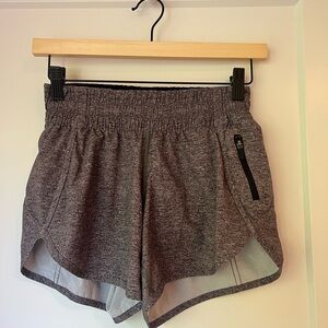 Lululemon Tracker Shorts - 4, Gray